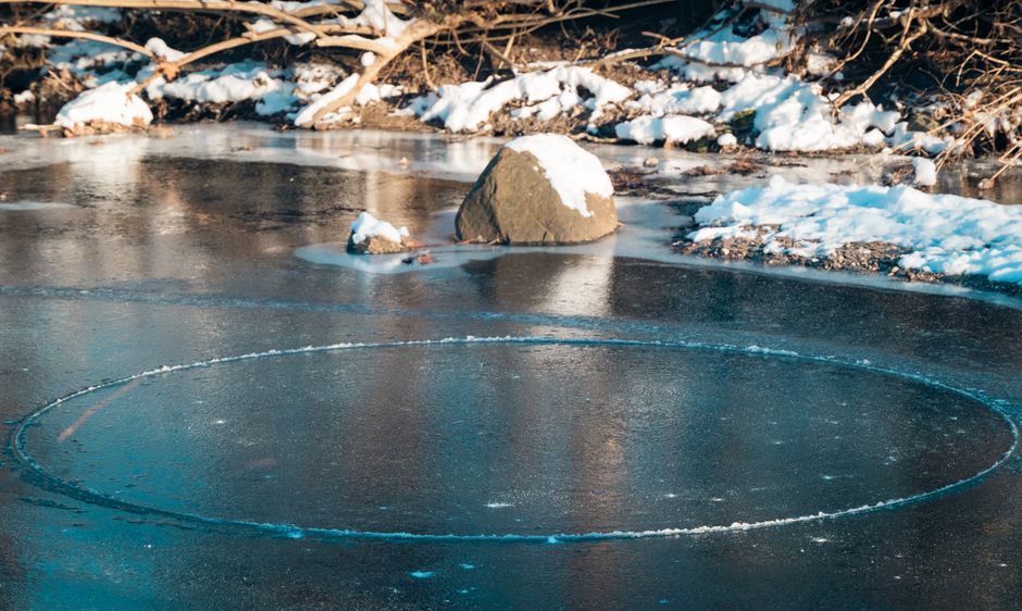 Frozen Garden Pond Winter Aeration 1785673484051